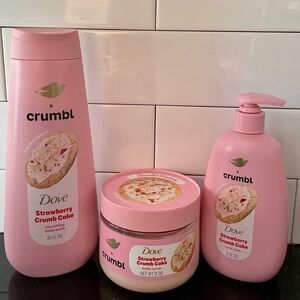 New! Bundle of 3 Dove x Crumbl Strawberry Crumb Cake Set wash soap scrub